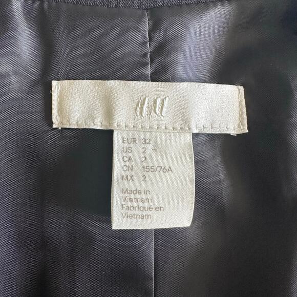 H&M Women’s Faux Leather And Fabric Blazer Black Size 2 - Picture 4 of 8